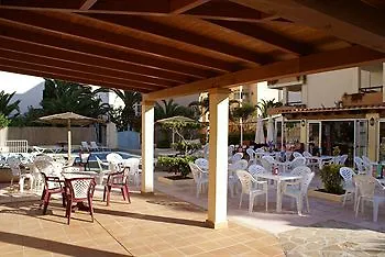 ** מלון Sant Jordi de ses Salines Arlanza Apartamentos ספרד